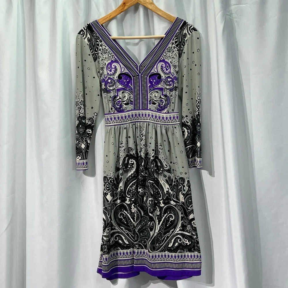 ECI New York Grey, White, Purple and Black Paisley V-neck Long Sleeve Dress - SM - Picture 4 of 10